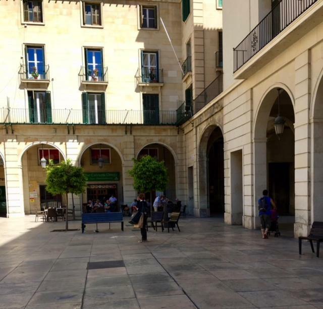 Cozy Apartment City Hall Alicante Exterior foto